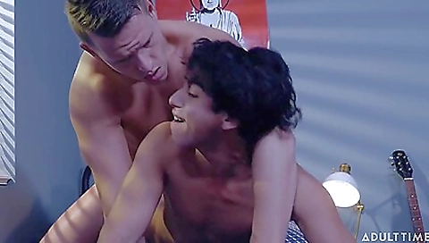 Hot babe is getting fucked in the hardcore 18+ vid