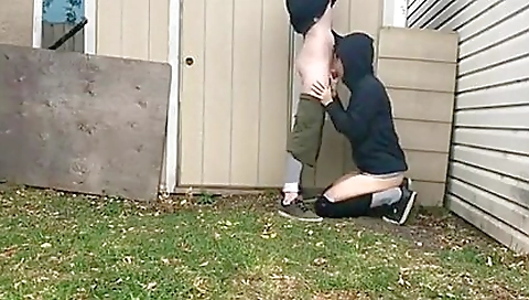 Sexy amateur porn video with a sexy girl in a tank top