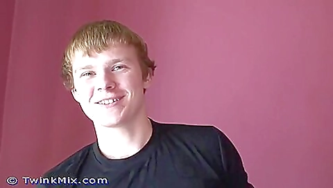 Twink and twinkle and twinkle pussy all around Bobby